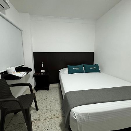 Hotel Mar Inn Cali Bagian luar foto